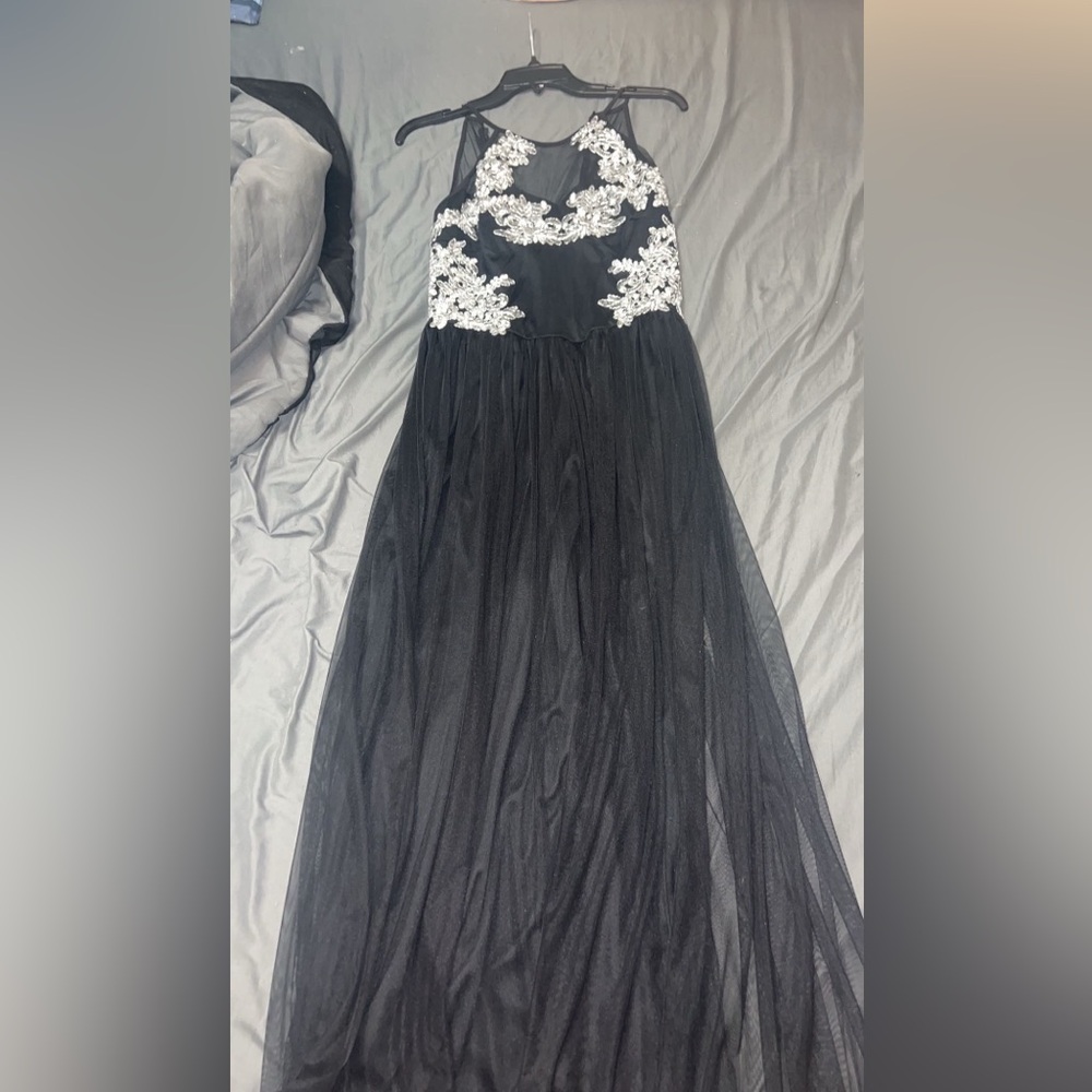 Size small never worn!
